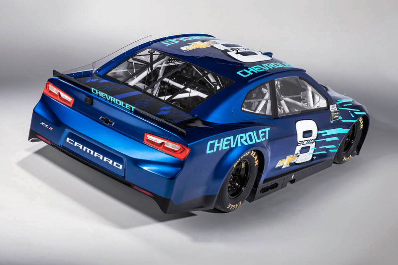 Illustration for article titled Chevy's New Camaro ZL1 NASCAR Entry Is... Damn